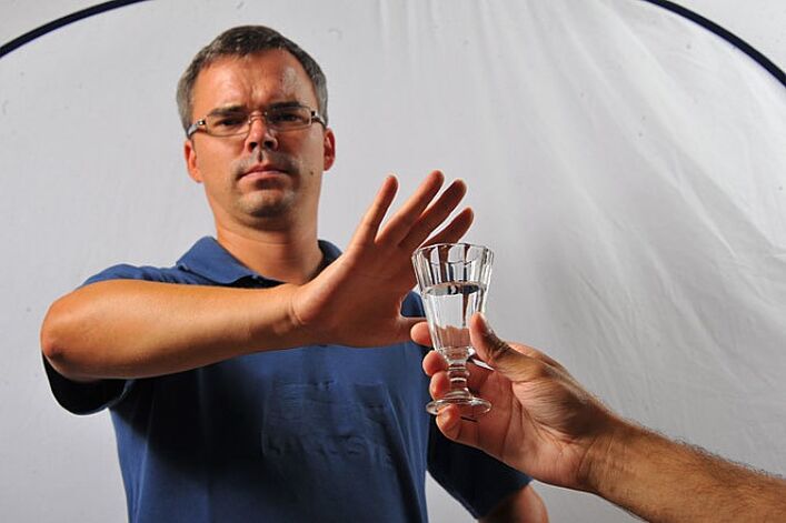 Arrêter de boire est un moyen d'arrêter de boire par soi-même